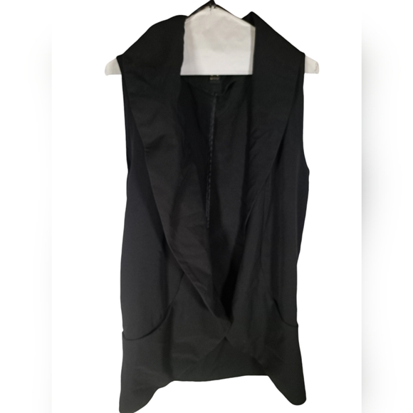 Revamped Black Long Open Front Collared Vest With Pockets Size Medium - Picture 1 of 7